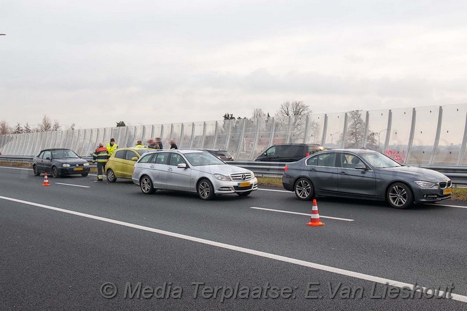 Mediaterplaatse ongeval div A5 veel file hoofddorp 08032018 Image00004