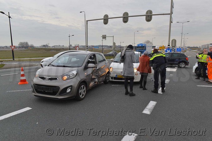 Mediaterplaatse ongeval twee gewonden n201 hoofddorp 15032018 Image00006