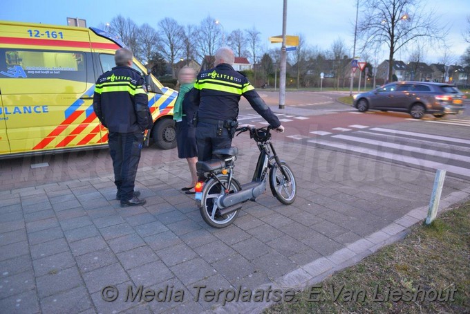 Mediaterplaatse ongeval westerdreef hoofddorp snorscooter auto 20032018 Image00003