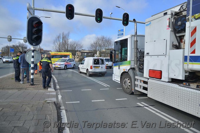 Mediaterplaatse ongeval vuilniswagen klapt op voorligger n196 aalsmeer 23032018 Image00002