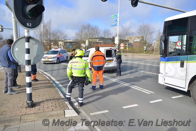 Mediaterplaatse ongeval vuilniswagen klapt op voorligger n196 aalsmeer 23032018 Image00005