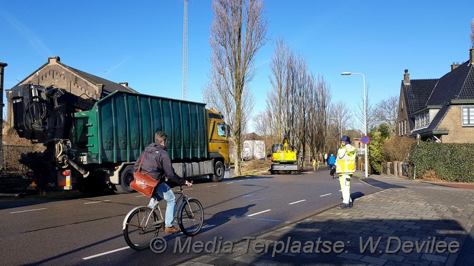 Mediaterplaatse bomen om voor singelpark leiden 24032018 Image00005