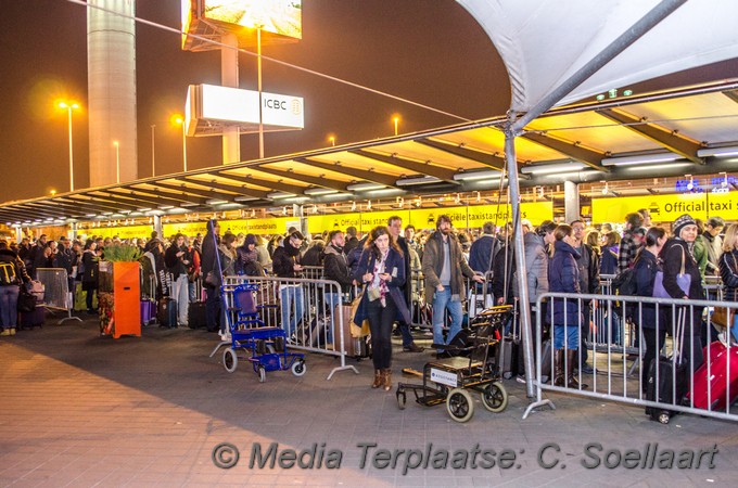 Mediaterplaatse brand trein schiphol 23032018 Image00006