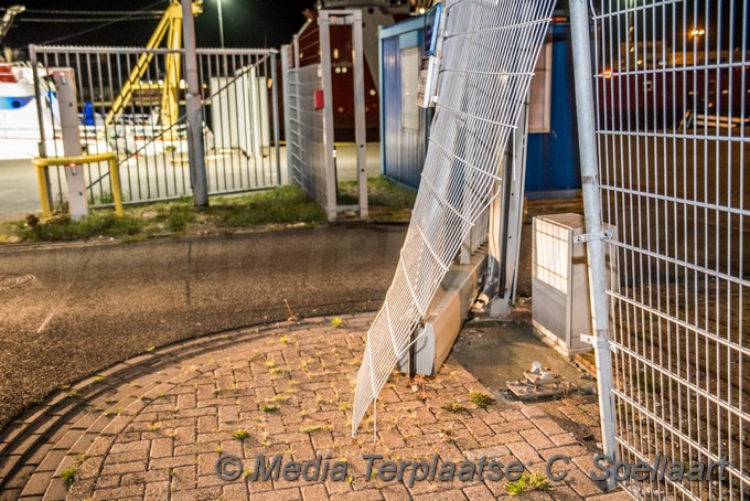 Mediaterplaatse ongeval zwaar ijmuiden auto hek 01052019 Image00006