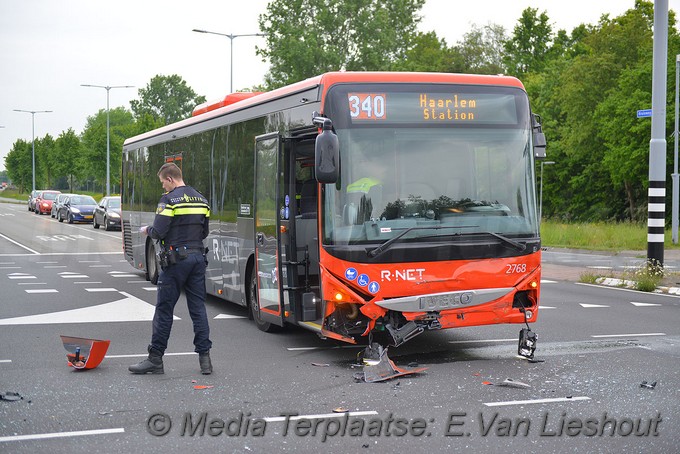 Mediaterplaatse ongeval met lijnbus in hoofddorp 17052019 Image00006
