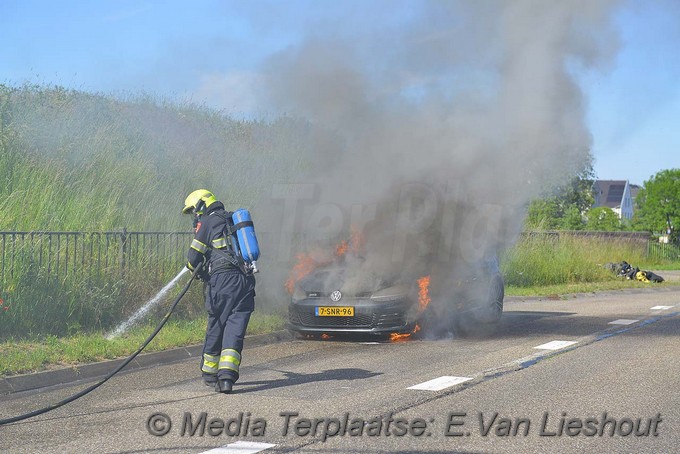 Mediaterplaatse auto in brand hdp 22052019 Image00005