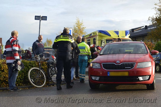 Mediaterplaatse ongeval fietser auto hoofddorp 03112016 Image00005