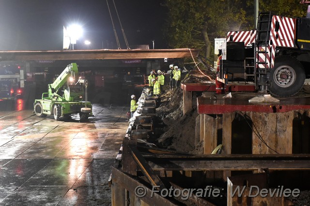 Mediaterplaatse spoordek geplaatst leiden kanaalweg 12112016 Image00001