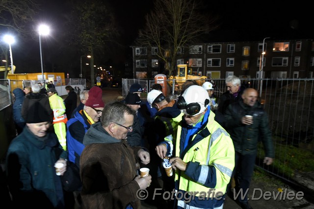 Mediaterplaatse spoordek geplaatst leiden kanaalweg 12112016 Image00014