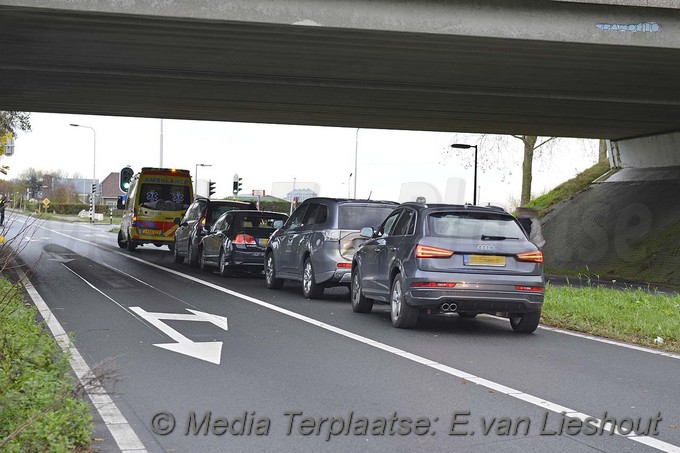 Mediaterplaatse ongeval vier autos hoofddorp 18112016 Image00001