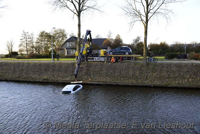 Mediaterplaatse auto te water hoofddorp 24112016 Image00005