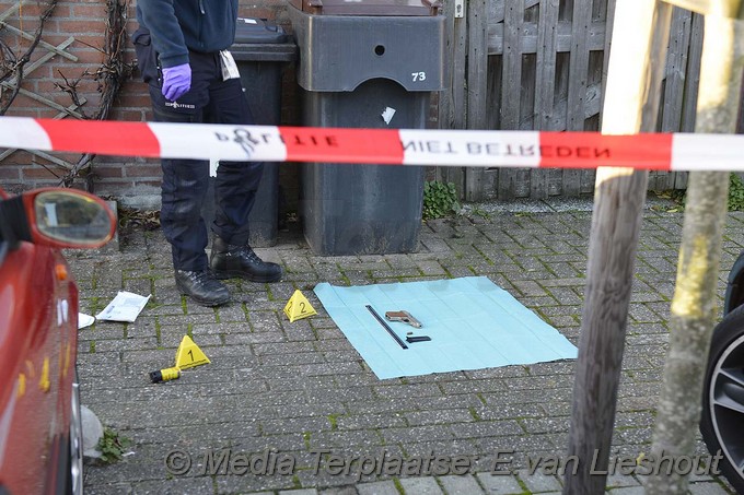 Mediaterplaatse onderzoek ivm politie schiet hoofddorp 28112016 Image00011