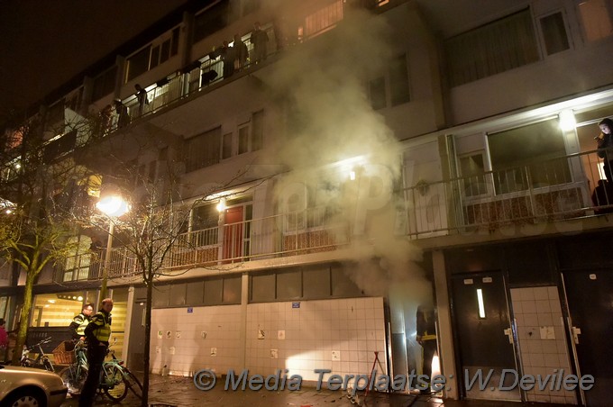 MediaTerplaatse auto greppel zoeterwoude 31122017 Image00205