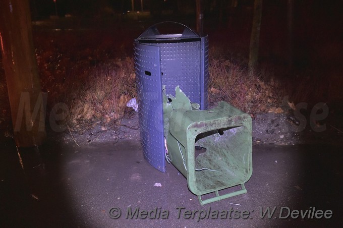 MediaTerplaatse auto greppel zoeterwoude 31122017 Image00225