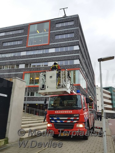 MediaTerplaatse storm schade ggz Sandifortdreef ldn 03012018 Image00001