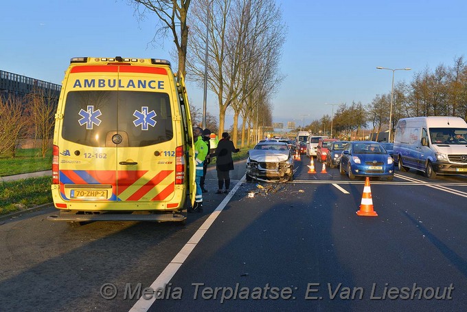 MediaTerplaatse N201 ongeval laagstaande zon hoofddorp 08012018 Image00007