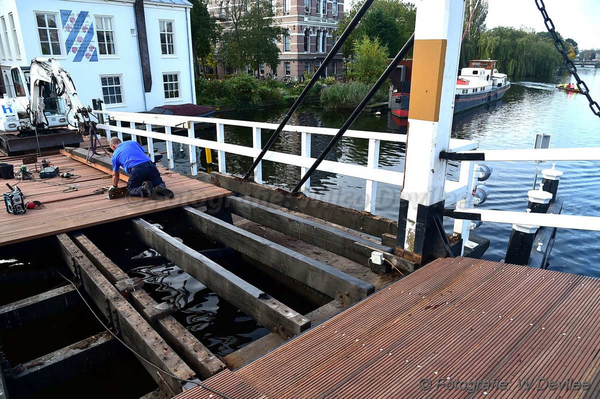 MediaTerplaatse kleur morsbrug bekend wit leiden 17012018 Image00001