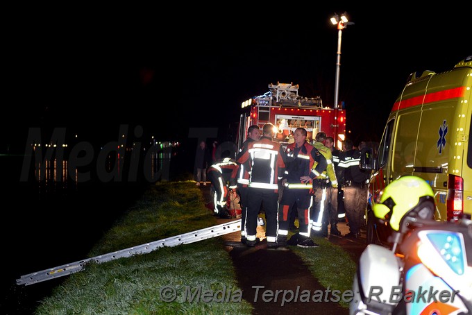 MediaTerplaatse Korte vliet voorschoten vrouw te water 29012018 Image00003