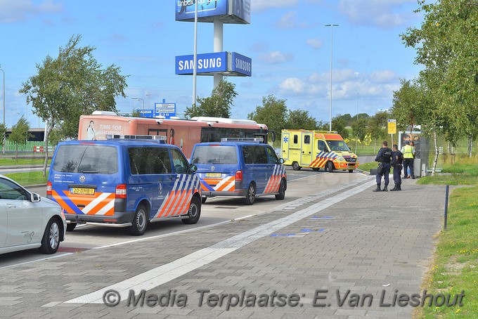 MediaTerplaatse vader dochter ongeval persoon bus schiphol 11082017 Image00001