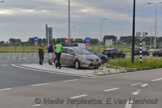 MediaTerplaatse ongeval vrachtwagen om hoofddorp 15082017 Image00016
