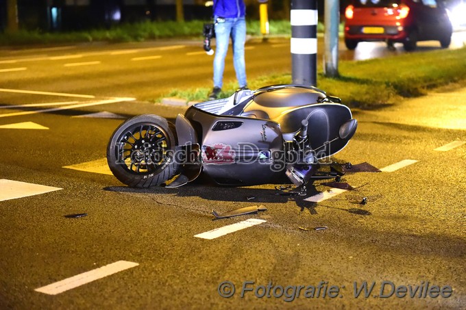 MediaTerplaatse ongeval Damlaan leiden door rijder auto 19082017 Image00004