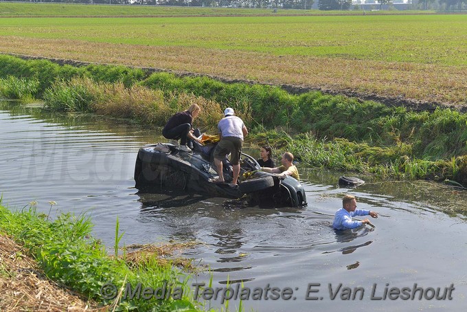 MediaTerplaatse ongeval brandweer auto kop sloot a4 nvp 22082017 Image00002
