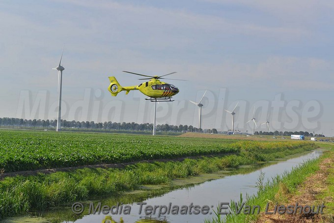 MediaTerplaatse ongeval brandweer auto kop sloot a4 nvp 22082017 Image00007