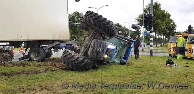 Mediaterplaatse tractor om almere 15082019 Image00003