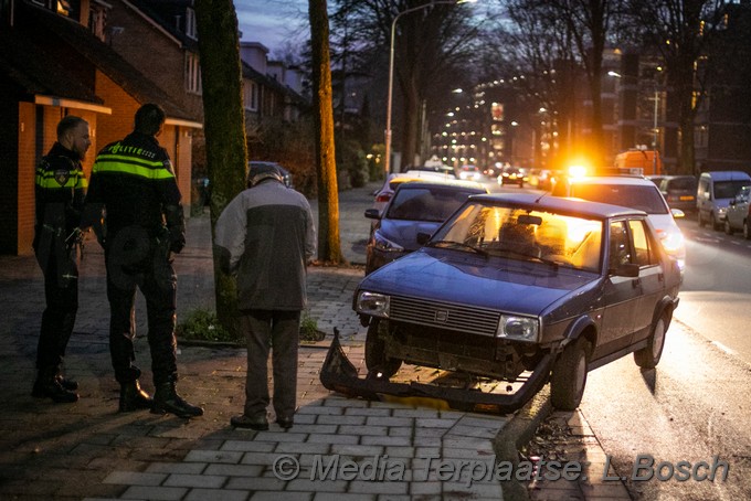 Mediaterplaatse ouder man klapt op wegversmaling haarlem 01122019 Image00003