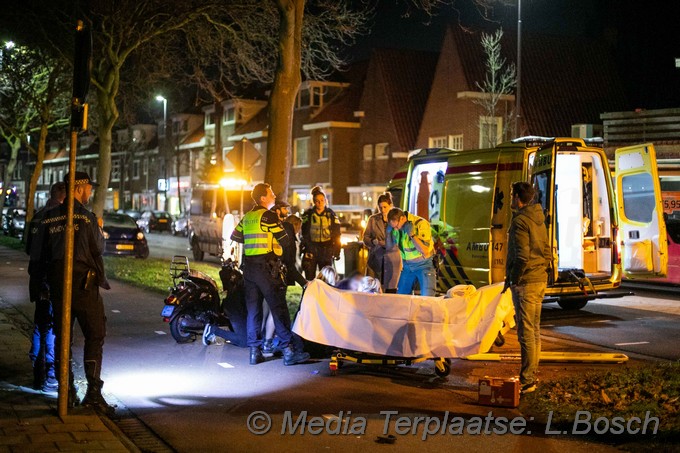 Mediaterplaatse snorrijder onderuit door gladheid haarlem 01122019 Image00002