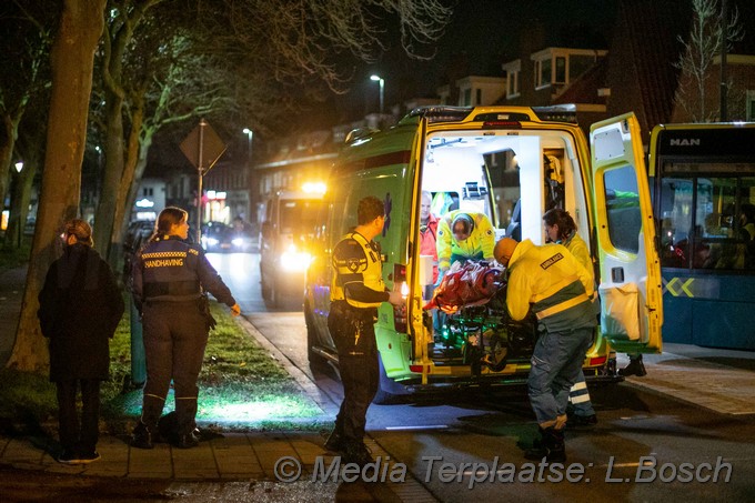 Mediaterplaatse snorrijder onderuit door gladheid haarlem 01122019 Image00004