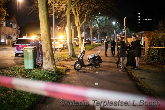 Mediaterplaatse snorrijder onderuit door gladheid haarlem 01122019 Image00005