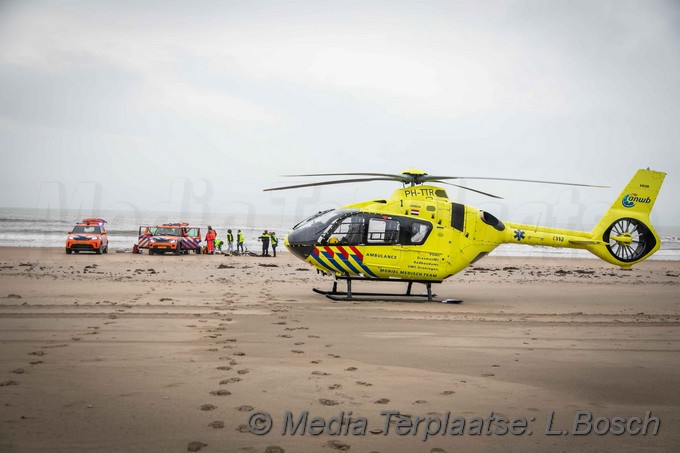 Mediaterplaatse fietser krijgt hart aanval bloemendaal 13122019 Image00004