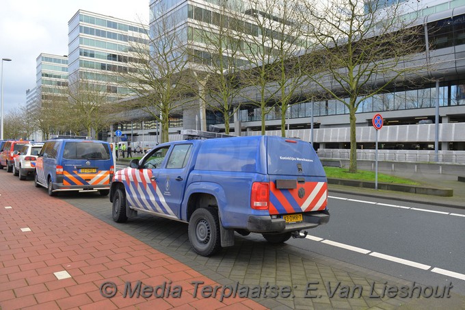 Mediaterplaatse verdacht pakje in auto 23122019 Image00001