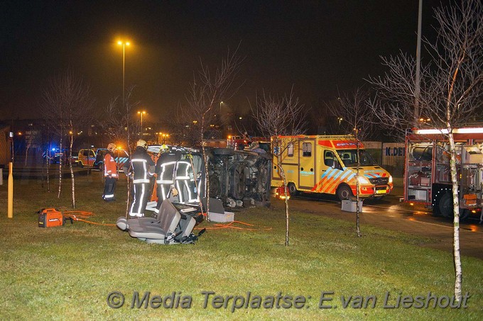 Mediaterplaatse busje kop schiphol 05022017 Image00001