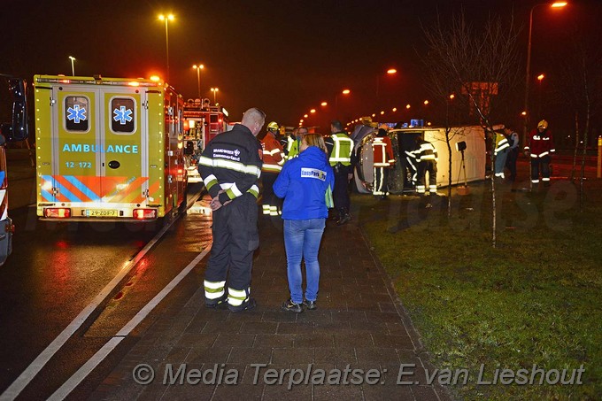 Mediaterplaatse busje kop schiphol 05022017 Image00006