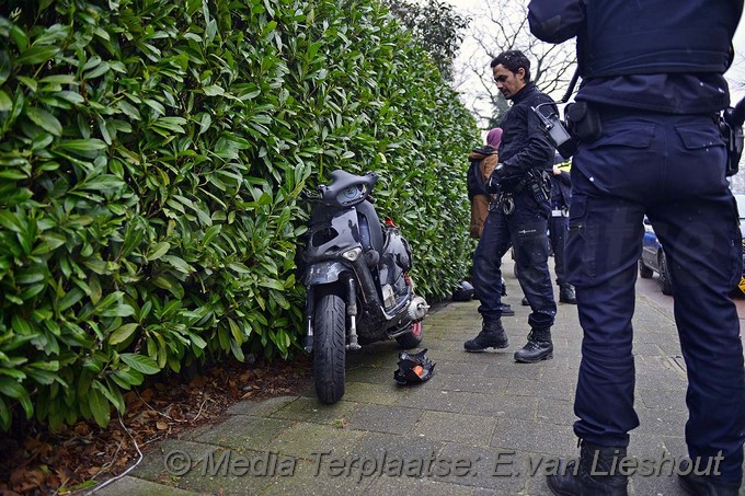 Mediaterplaatse ongeval auto scooter hooftdorp 08022017 Image00006