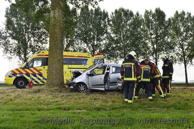 Mediaterplaatse Ongeval hoofdweg buitenkaag 02092016 Image00005