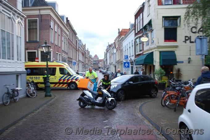 Mediaterplaatse ongeval scootor auto leiden 04092016 Image00001