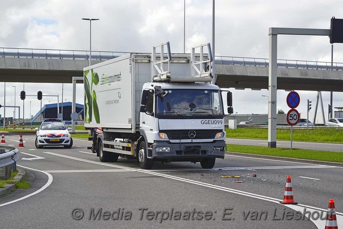 Mediaterplaatse ongeval taxi schiphol 05092016 Image00002