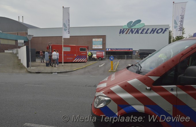 Mediaterplaatse auto brand winkelhof ldp 22092016 Image00009