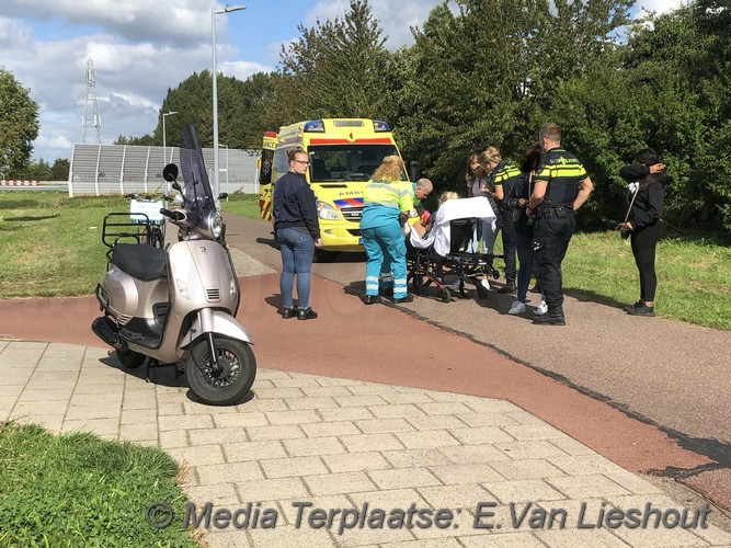 Mediaterplaatse ongeval scooter fietser hoofddorp 03092019 Image00002
