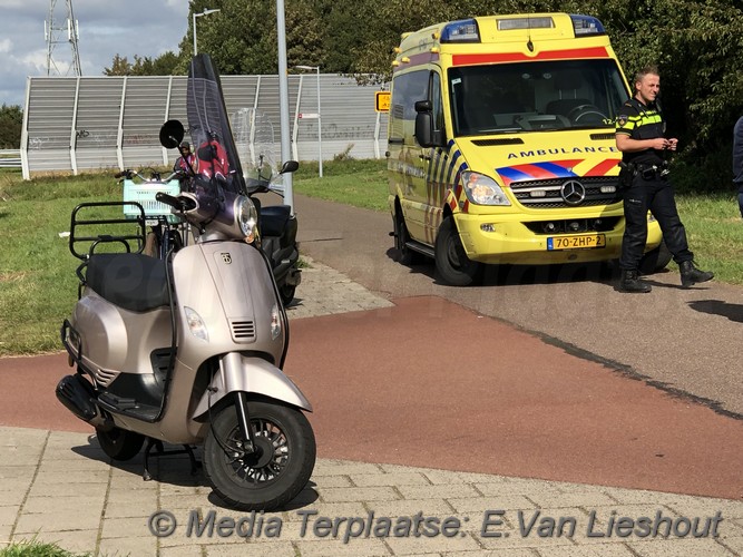 Mediaterplaatse ongeval scooter fietser hoofddorp 03092019 Image00003