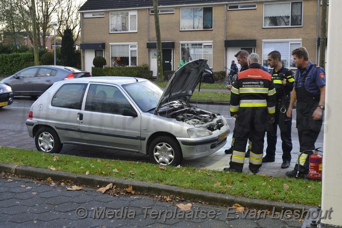 Mediaterplaatse auto brand hoofddorp 02122016 Image00003