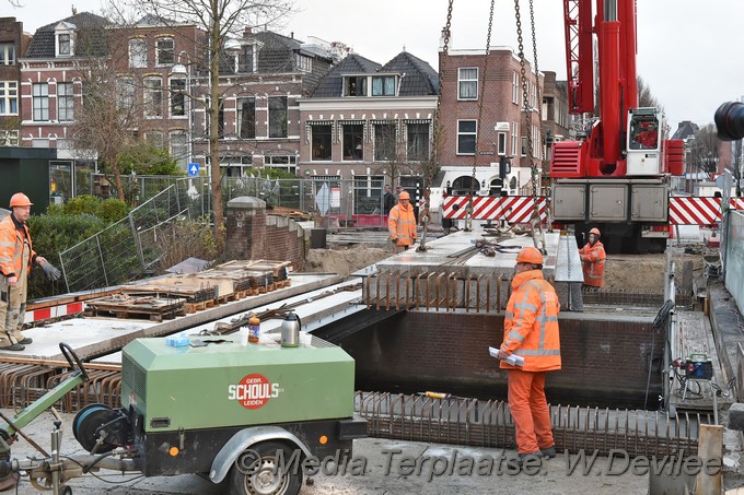 Mediaterplaatse eerste brugdelen jan van houtbrug leiden WPF 11122016 Image00110