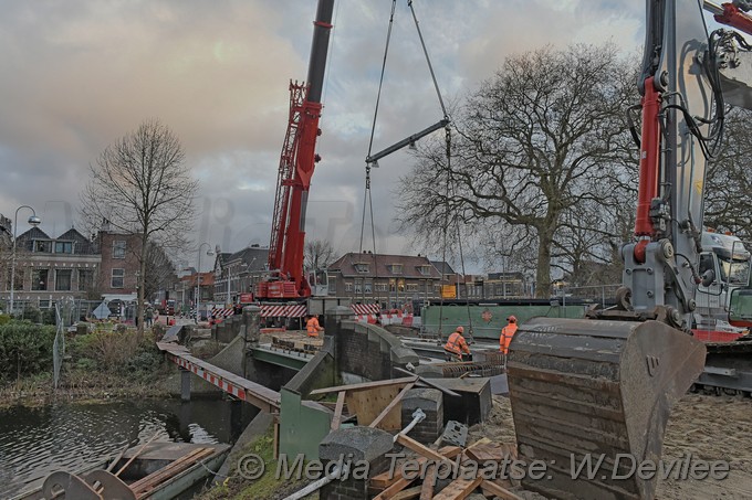 Mediaterplaatse eerste brugdelen jan van houtbrug leiden WPF 11122016 Image00113