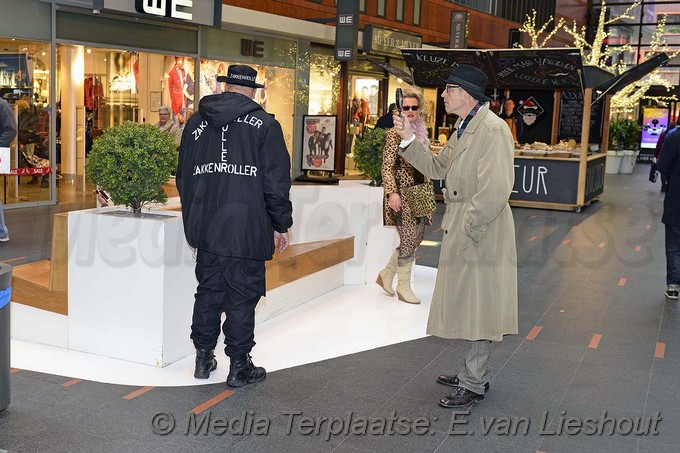 Mediaterplaatse dororijder actie tegen zakkenrollers hoofddorp 16122016 Image00004