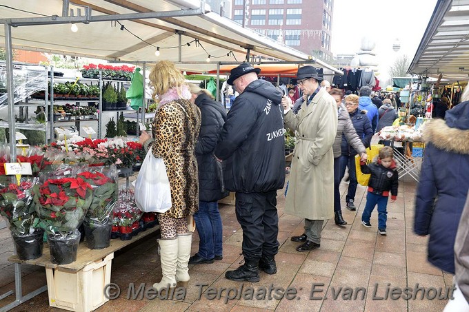 Mediaterplaatse dororijder actie tegen zakkenrollers hoofddorp 16122016 Image00005