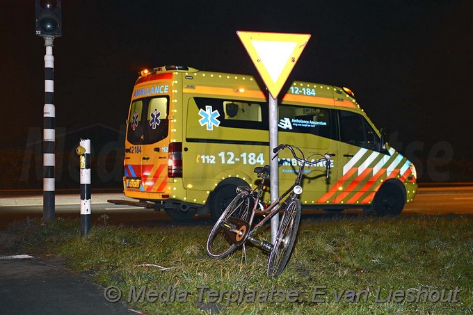 Mediaterplaatse zwaar ongeval n205 bestuurder rijdtdoor 17122016 Image00001