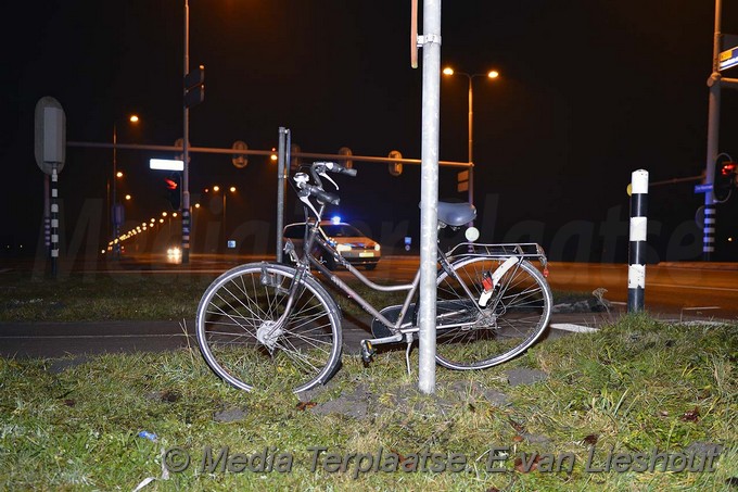 Mediaterplaatse zwaar ongeval n205 bestuurder rijdtdoor 17122016 Image00003